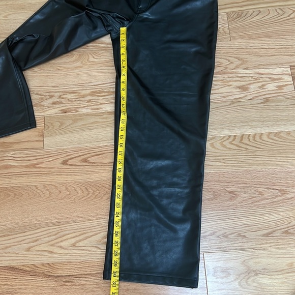 New! Abercrombie & Fitch SZ 31/12 curve love vegan leather high rise loose pants - Picture 11 of 14